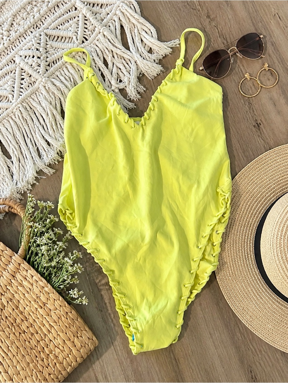 Good American Neon Yellow Lace-Up One Piece Swimsuit NWT Size 2XL